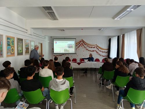 Pályaorientációs program a Vörösmarty Általános Iskolában! 